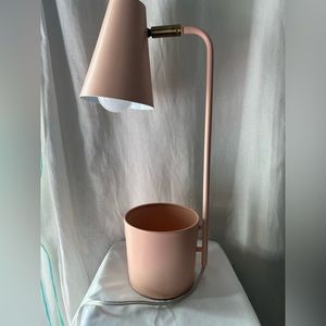 Light pink lamp 🤍